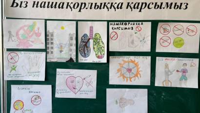Түркістан облысы, Отырар ауданы,  «Көкмардан жалпы білім беретін мектеп» кітапханасында   «Оқуға құштар мектеп» жобасы аясында  &quot;Біз нашақорлыққа қарсымыз&quot;тақырыбында іс-шара болып өтті.Іс-шараға  7-8-9 сынып оқушылары катысты.Іс-шарада зиянды әдет туралы