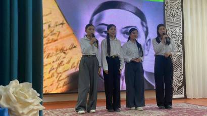 Тілдерді оқытуда заманауи әдістер мен инновациялық технологияларды жасанды интеллектпен кіріктіру