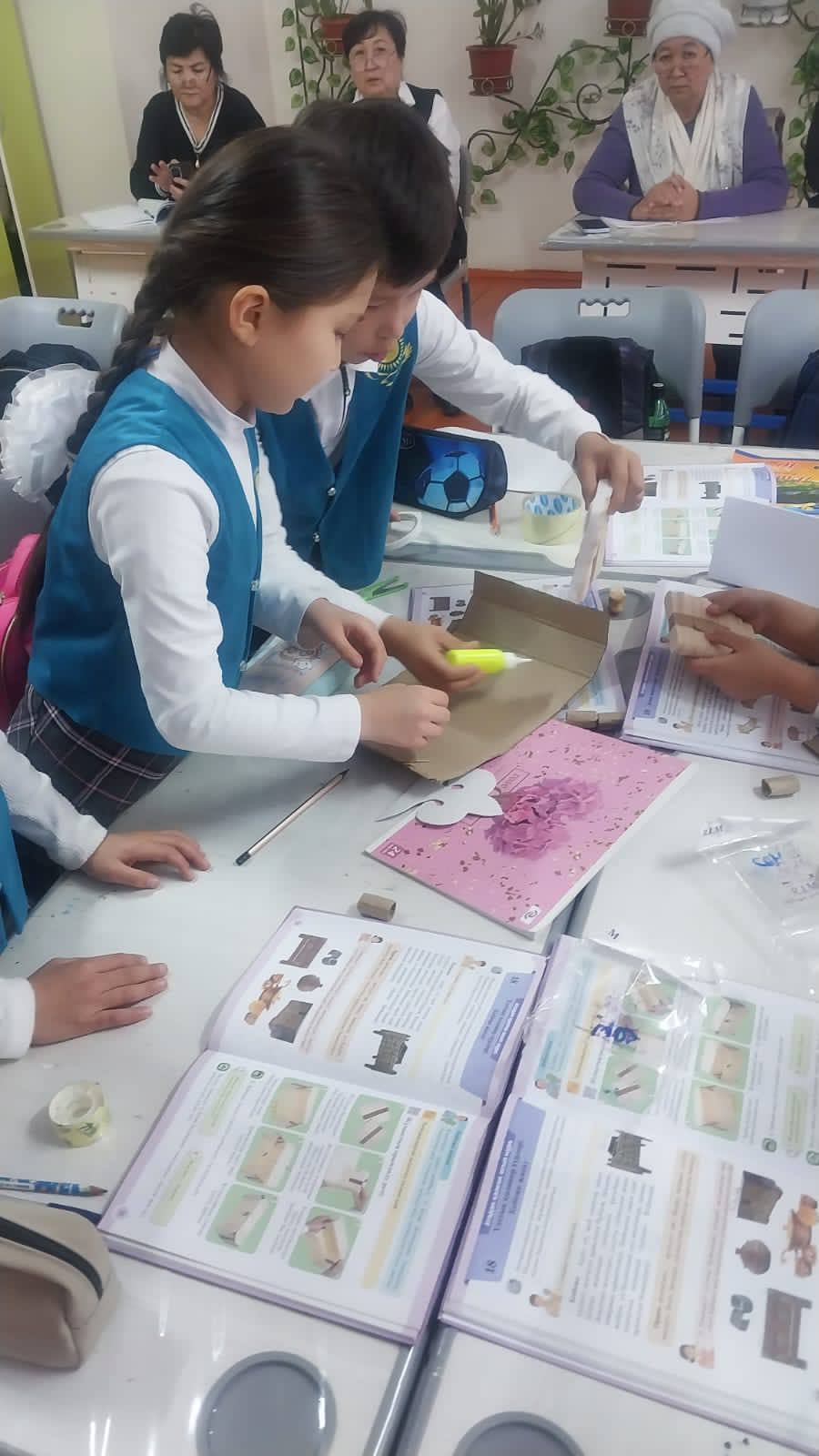 Ұлттық қолөнер түрі. Кебеже