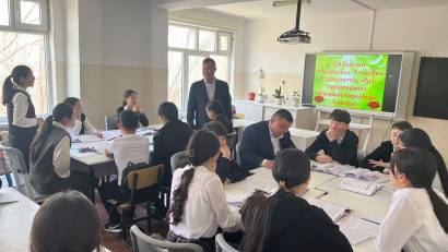 "Біз- түркілерміз" өлеңінің көркемдік сипаты" тақырыбында үлгілі ашық сабағы